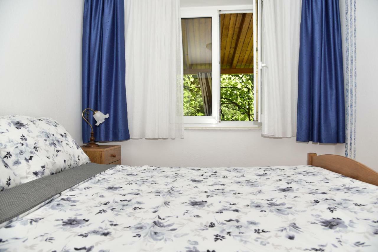 Apartment Blumen Oase Malinska Eksteriør billede