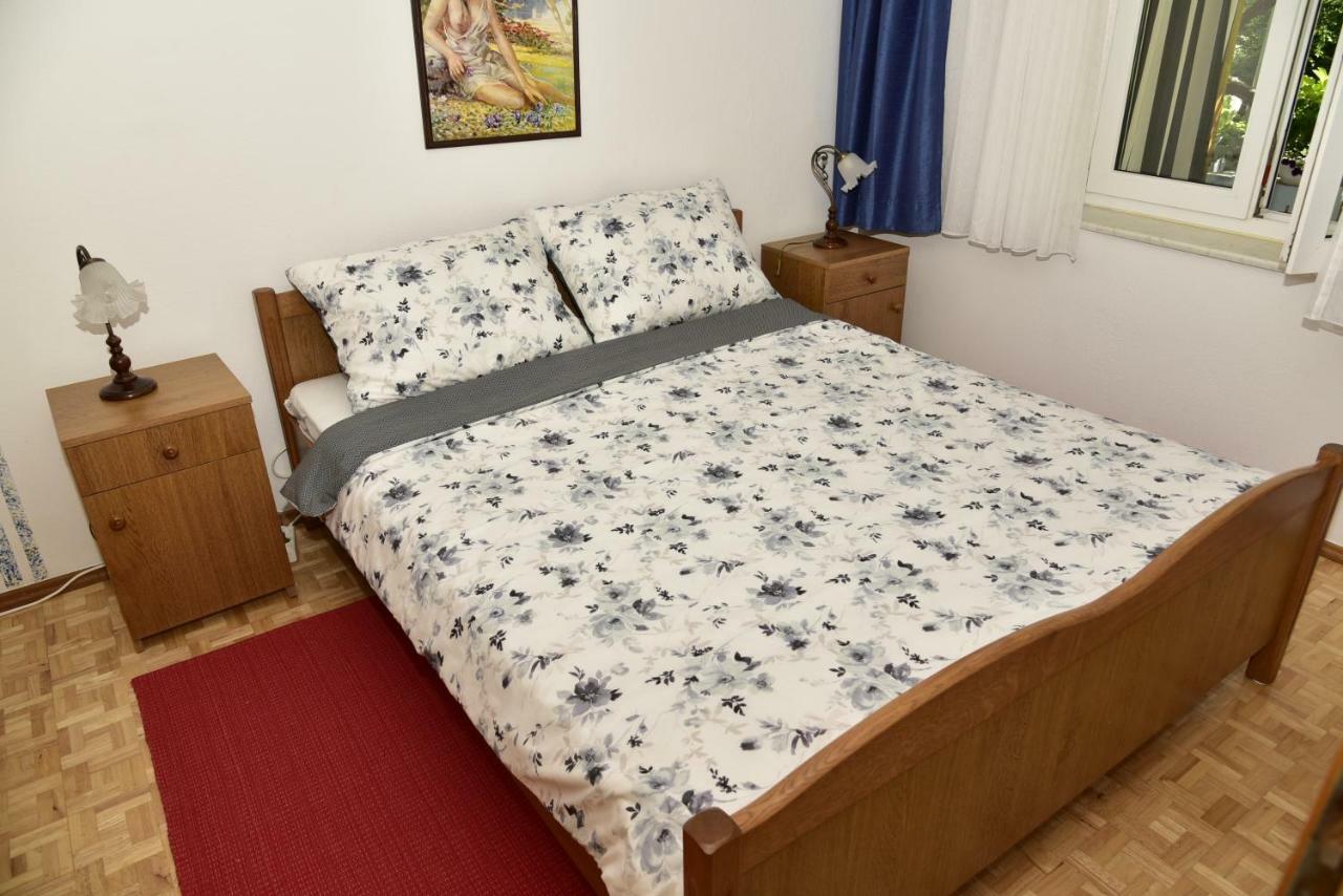 Apartment Blumen Oase Malinska Eksteriør billede